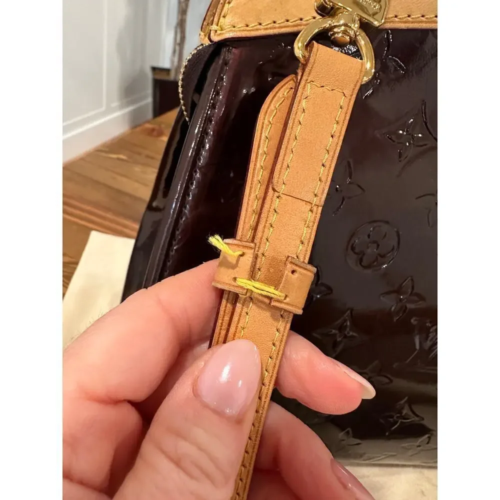 Louis Vuitton Brea MM Vernis Leather Bag